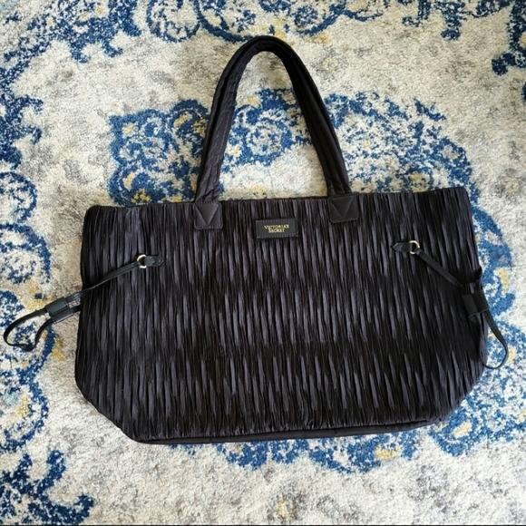 Victoria's Secret Handbags - Victoria's Secret Pleated Large Top Zip Tote Handbag Black